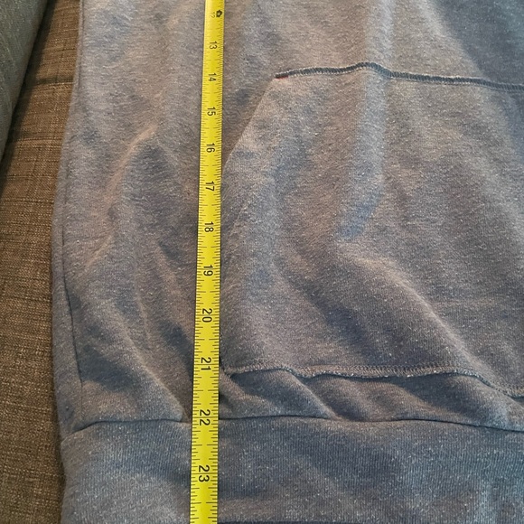 Short sleeve hooded sweatshirt - Picture 6 of 6